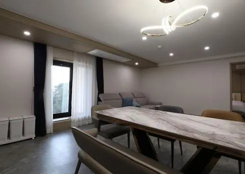 H Avenue Hwamyeong Motel Busan