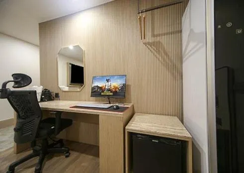 H Avenue Hwamyeong Motel Busan