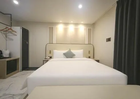 H Avenue Hwamyeong Motel Busan