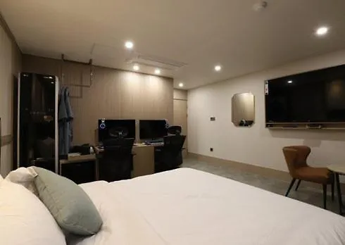 H Avenue Hwamyeong Motel Busan 0*,