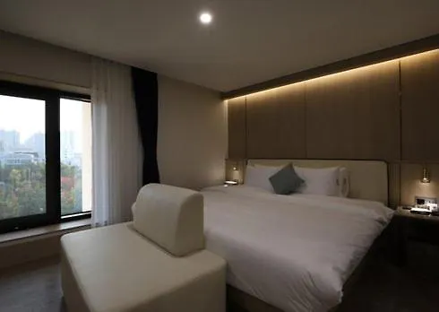 H Avenue Hwamyeong Motel Busan