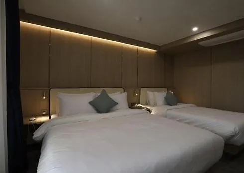 H Avenue Hwamyeong Motel Busan