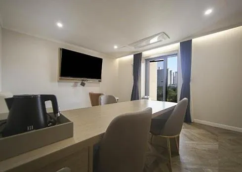 H Avenue Hwamyeong Motel Busan